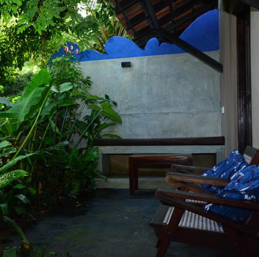 View Guesthouse & Bistro At Goyambokka Tangalle Exteriér fotografie